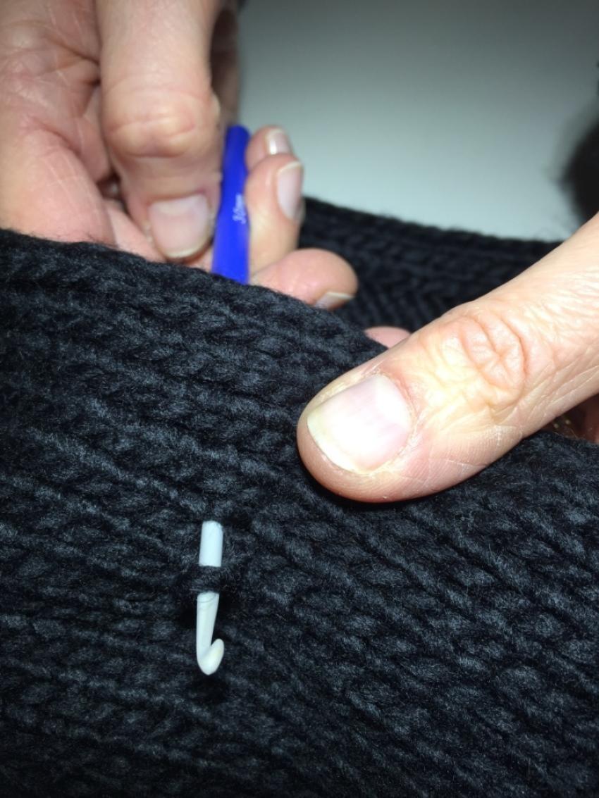 Fixing loose stitches