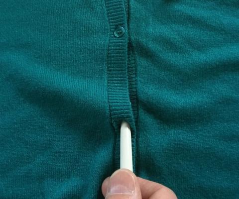 Enlarging buttonholes