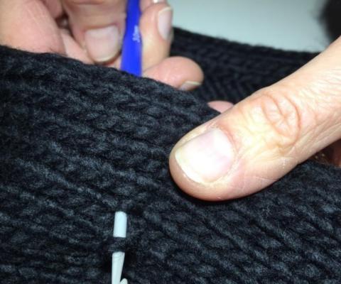 Fixing loose stitches